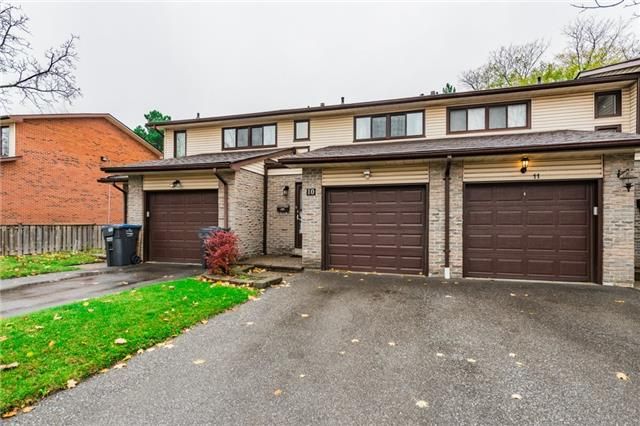 10 Collins Cres, Brampton, L6V 3M9 | Image 3