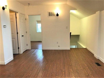Detached House leased at 2-33 South Station Street, Toronto, Ontario, M9N2B2 - Weston - MLS: W4296559