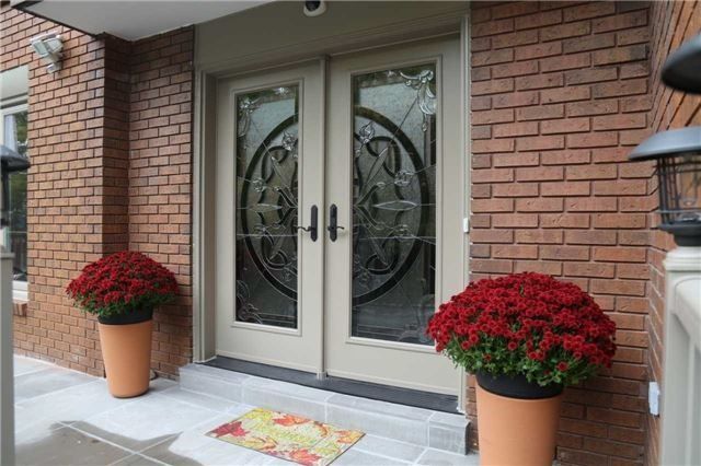 31 Bearwood Dr, Toronto, M9A4G5 | Image 2