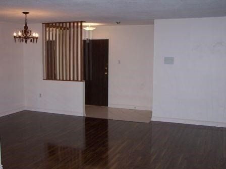 202 - 4 Kings Cross Rd, Brampton, L6T3X8 | Image 2