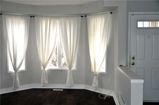 2400 Bankside Dr, Mississauga, L5M6E6 | Image 2