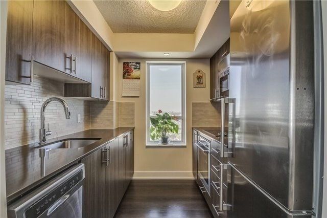 2222 - 2 Eva Rd, Toronto, M9C0A9 | Image 2