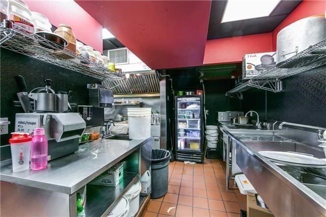 2400 Bloor St W, Toronto, M6S1P5 | Image 3