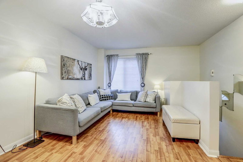 22 - 1525 South Parade Crt, Mississauga, L5M6E9 | Image 3