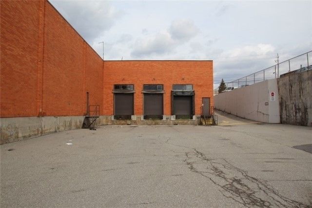 5701 Steeles Ave W, Toronto, M9L1S7 | Image 2