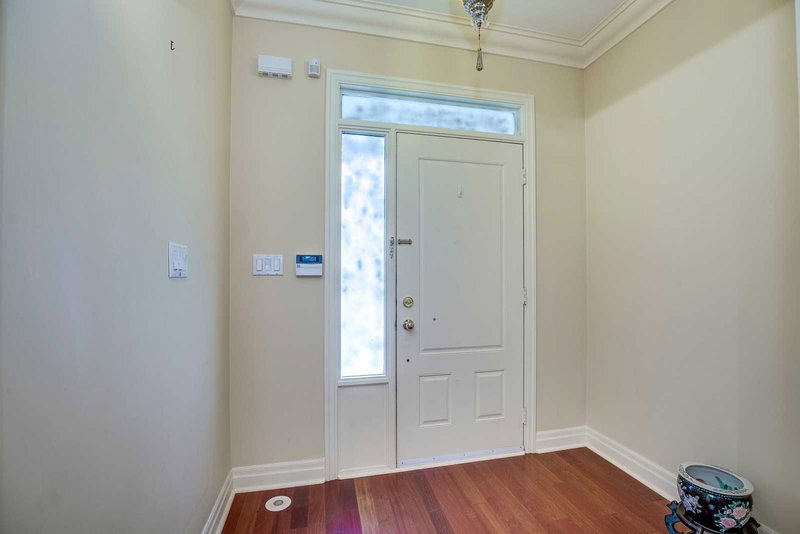 115 St Lawrence Dr, Mississauga, L5G4V2 | Image 3