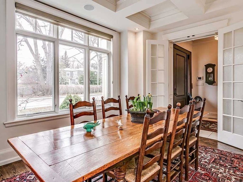 428 Sheddon Ave, Oakville, L6J1Y3 | Image 2