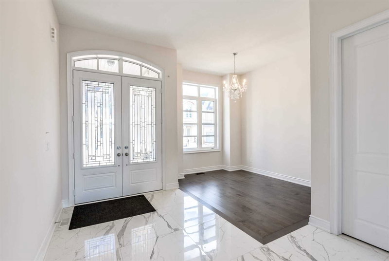 53 Threshing Mill Blvd, Oakville, L6H 0V6 | Image 3