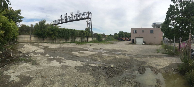 1 Whitlam Ave, Toronto, M8V2K2 | Image 3