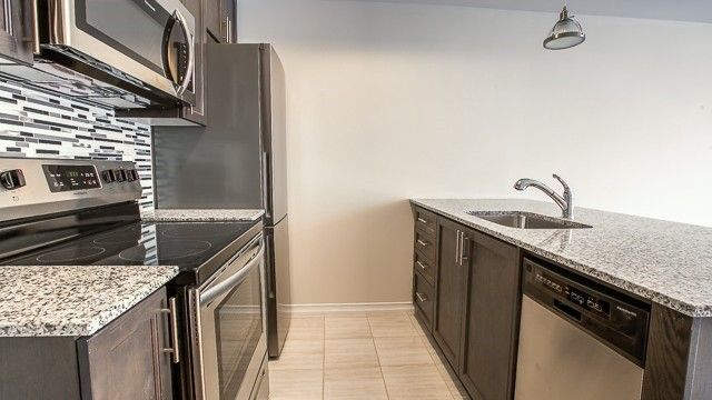 92 - 30 Fieldway Rd, Toronto, M8Z3L2 | Image 3