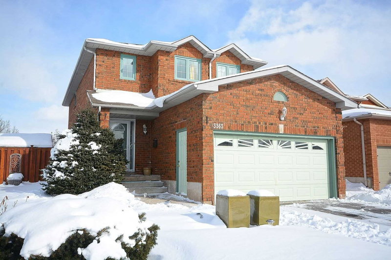 3363 Columbine Cres, Mississauga, L5N6A8 | Image 2