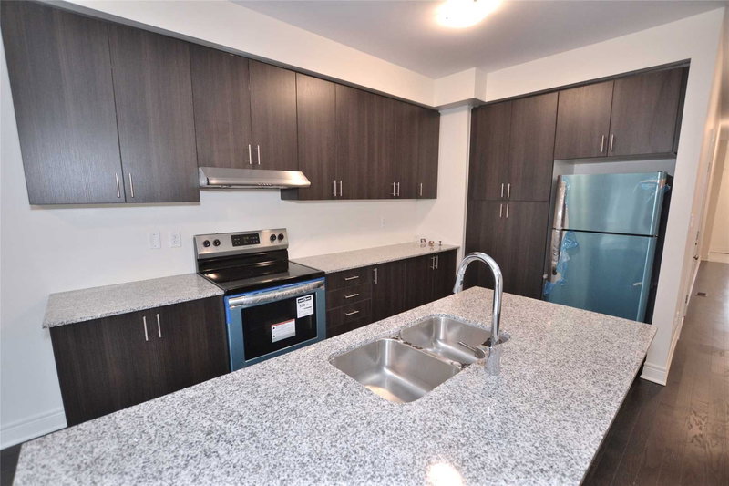 462 Sheaffe Pl, Milton, L9E1K1 | Image 2