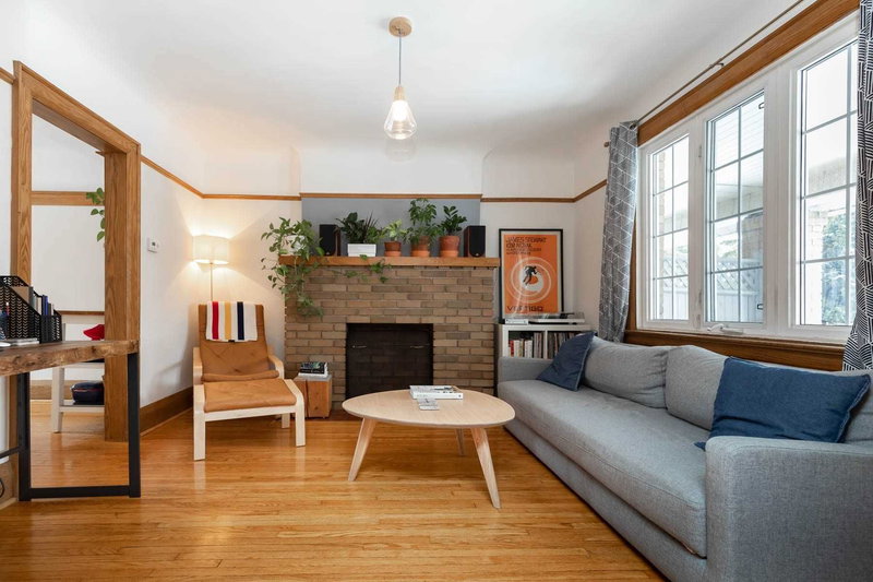 16 Howick Ave, Toronto, M6N1M8 | Image 3