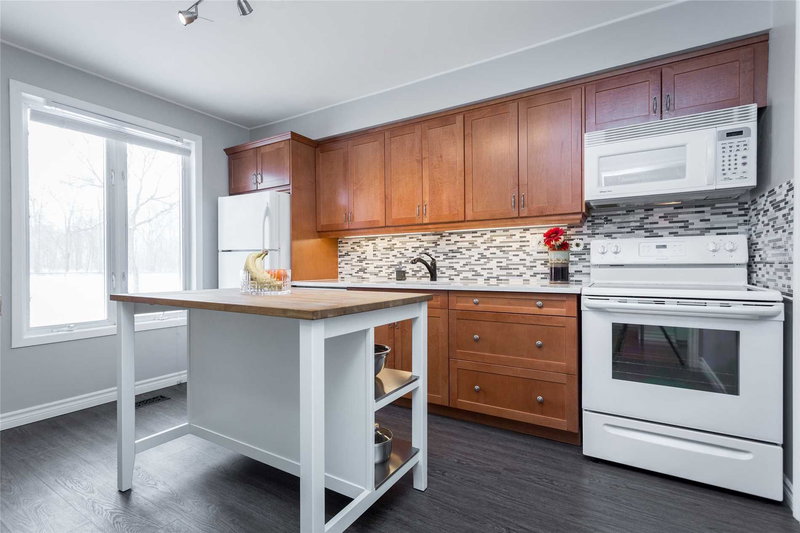 1573 Westminster Pl, Burlington, L7P2B4 | Image 3