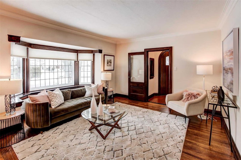 10 Edgemore Dr, Toronto, M8Y2M8 | Image 3