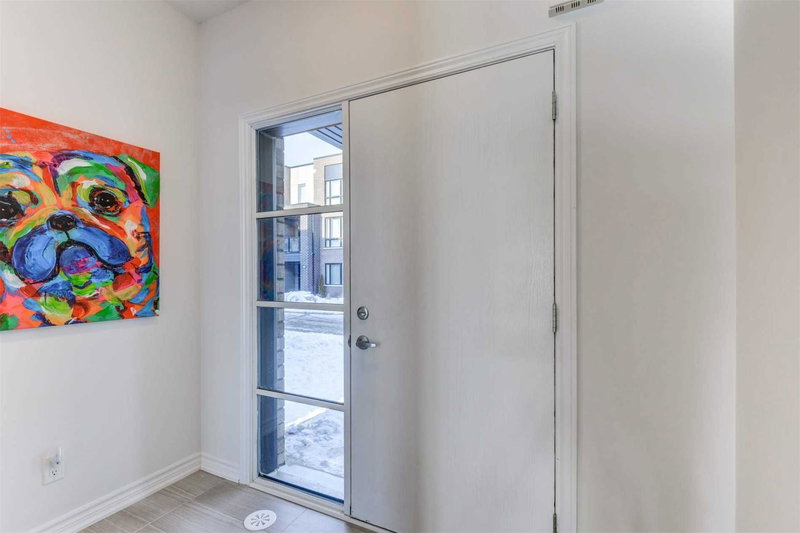 3056 Cascade Common Crt, Oakville, L6H0R7 | Image 2