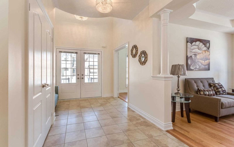 22 Templar St, Brampton, L6Y2Y2 | Image 3