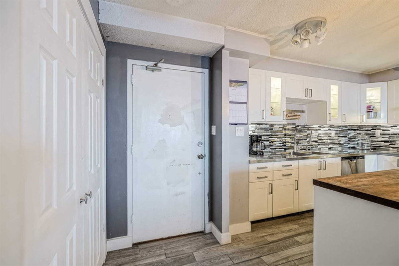 509 - 15 London Green Crt, Toronto, M3N1K4 | Image 3