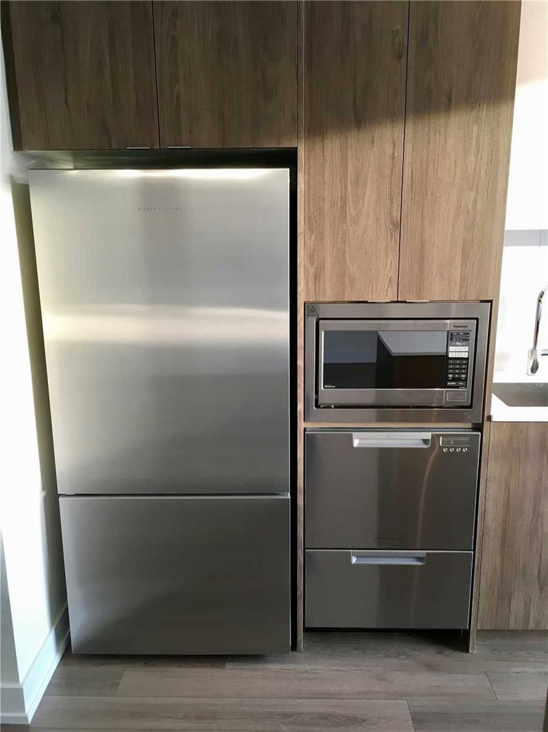 207 - 8 Ann St, Mississauga, L5G3E6 | Image 3