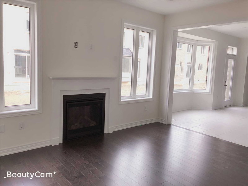 5 Ezra Cres N, Brampton, L7A 5A6 | Image 2