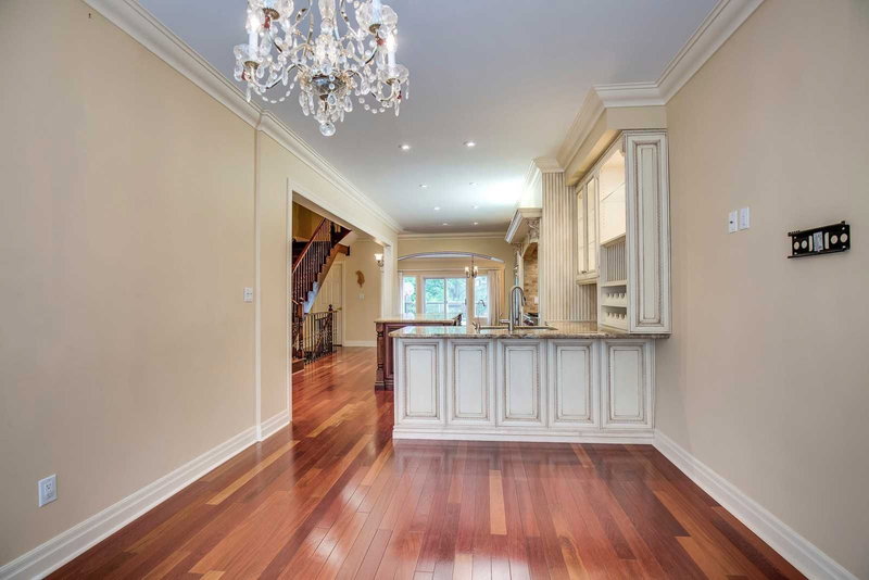 115 St Lawrence Dr, Mississauga, L5G4V2 | Image 3