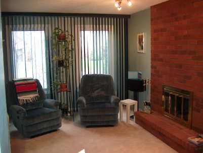 98 Cassander Cres, Brampton, L6Z1Z2 | Image 2