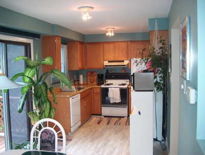 98 Cassander Cres, Brampton, L6Z1Z2 | Image 3