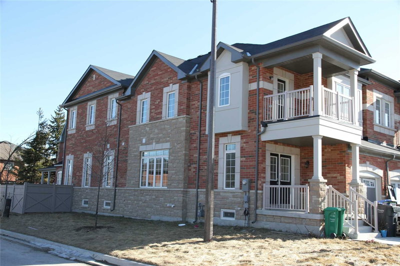 80 Hollowgrove Blvd, Brampton, L6Pia9 | Image 2