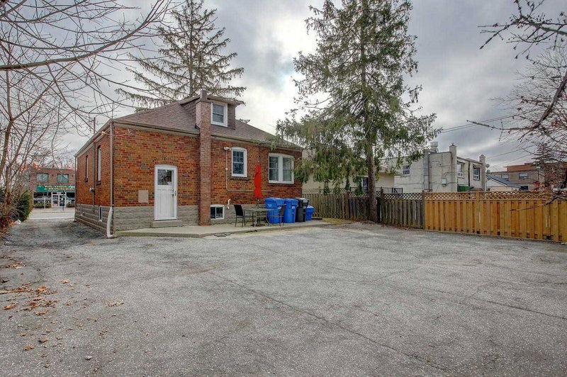 324 Lakeshore Rd E, Mississauga, L5G 1H4 | Image 3
