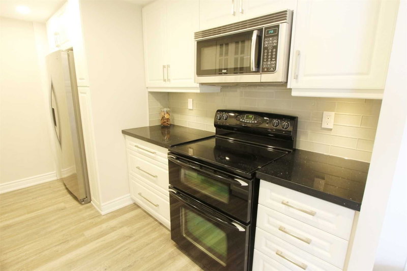 1511 - 320 Dixon Rd, Toronto, M9R1S8 | Image 2