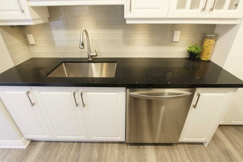 1511 - 320 Dixon Rd, Toronto, M9R1S8 | Image 3