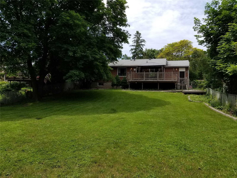 17 Pioneer Dr, Mississauga, L5M1G8 | Image 2