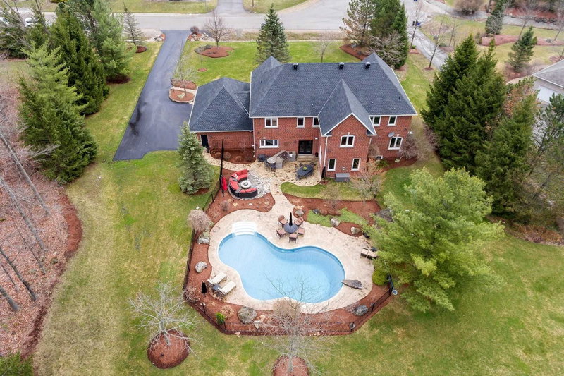 11135 Menzies Crt, Milton, L0P1B0 | Image 3