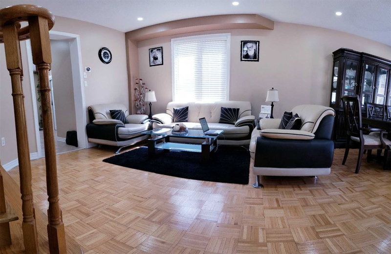 6 Prima Vista Crt, Brampton, L7A3W8 | Image 3