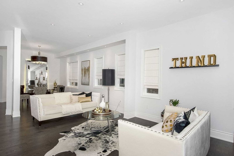 266 Dougall Ave, Caledon, L7C3V5 | Image 3