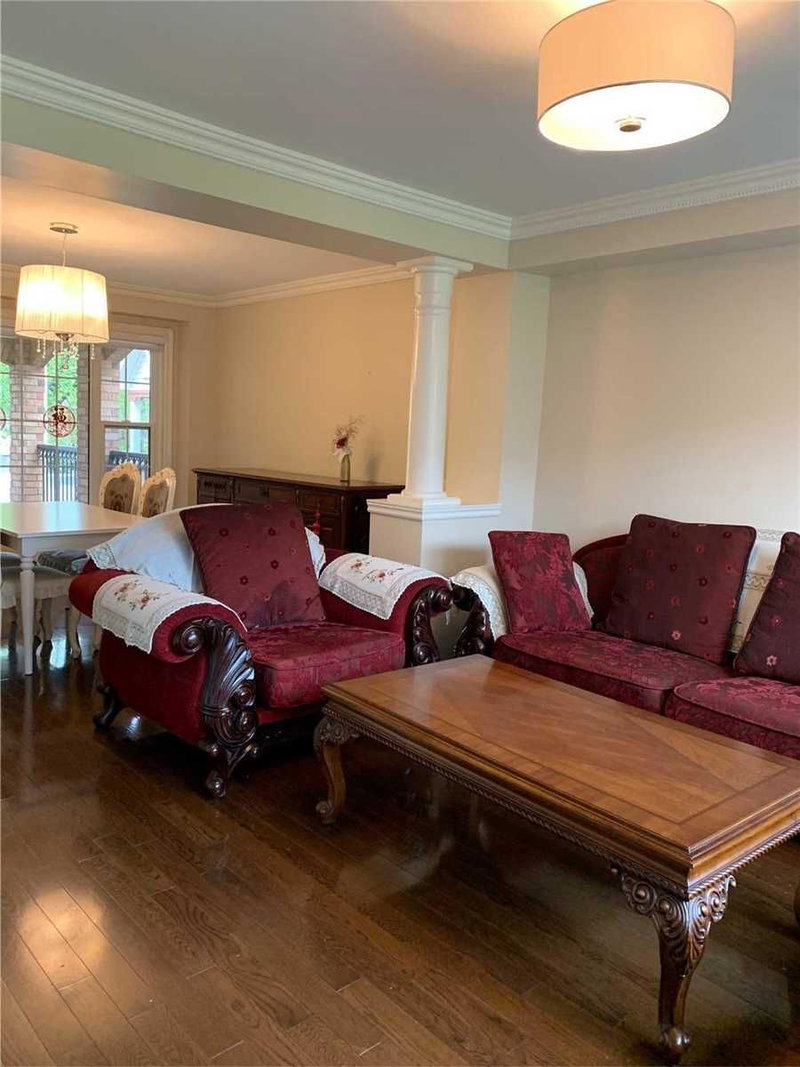 5690 Wells Pl, Mississauga, L5M5T6 | Image 2