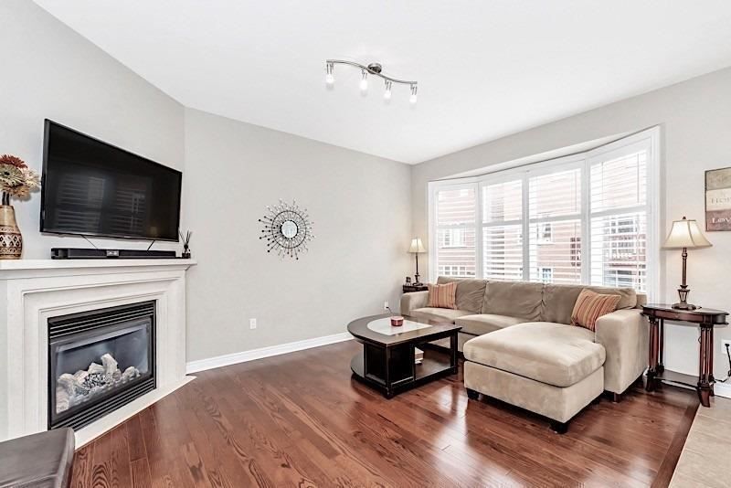 378 Malboeuf Crt, Milton, L9T7Y3 | Image 3