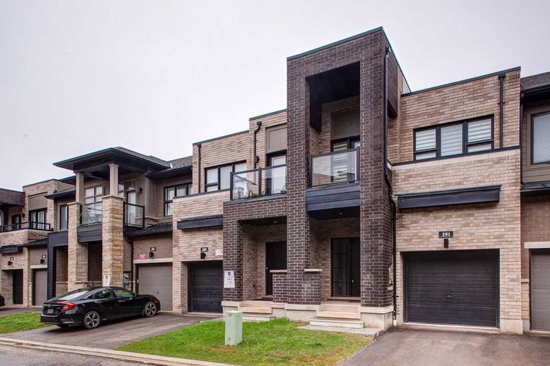 391 Athabasca Common Dr, Oakville, L6H0R5 | Image 2