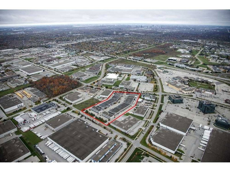 204 - 2150 Winston Park Dr, Oakville, L6H5V1 | Image 2