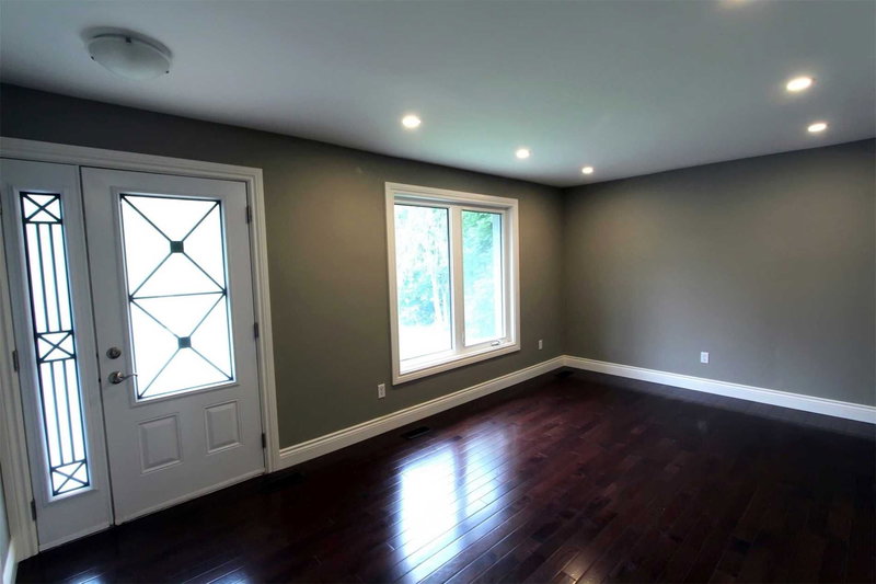 15 Pioneer Dr, Mississauga, L5M1G8 | Image 3