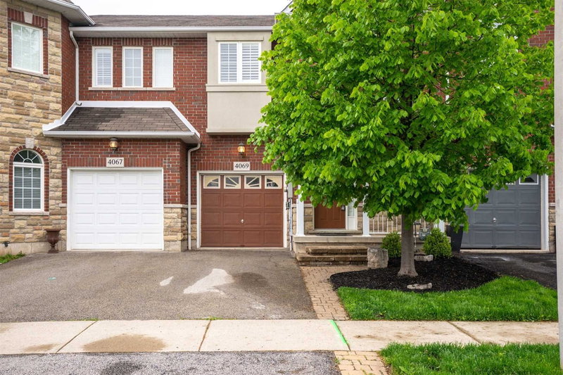 4069 Kilmer Dr, Burlington, L7M4M4 | Image 2