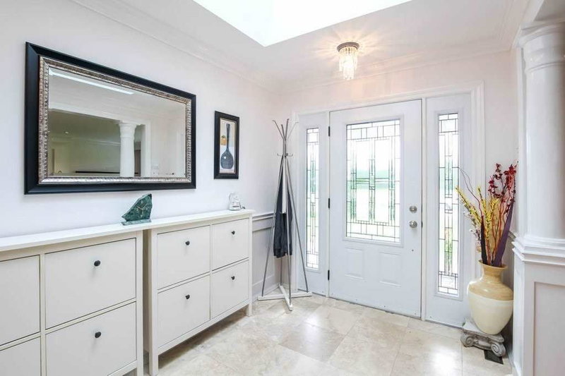 71 Premium Way, Mississauga, L5B1A1 | Image 3