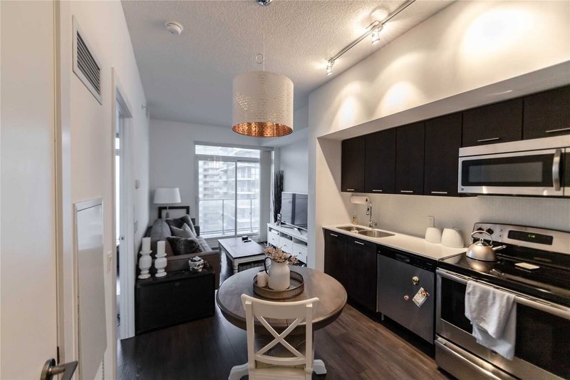 4203 - 2220 Lake Shore Blvd W, Toronto, M8V 0C1 | Image 2