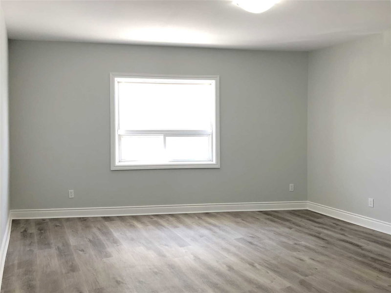 2798 Dundas St W, Toronto, M6P1Y5 | Image 2