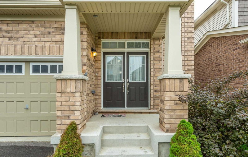 91 Tysonville Circ, Brampton, L7A4B2 | Image 2