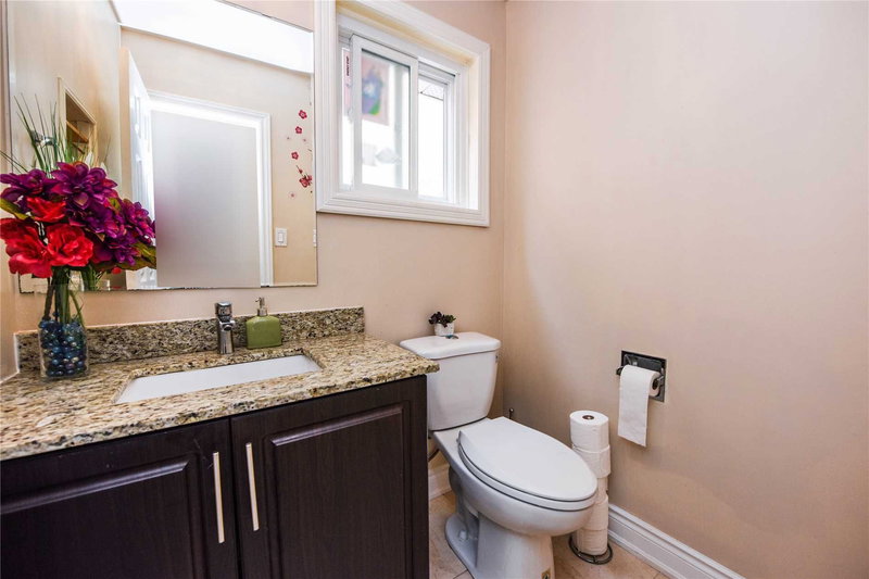 42 Alabaster Dr, Brampton, L6V4G7 | Image 3