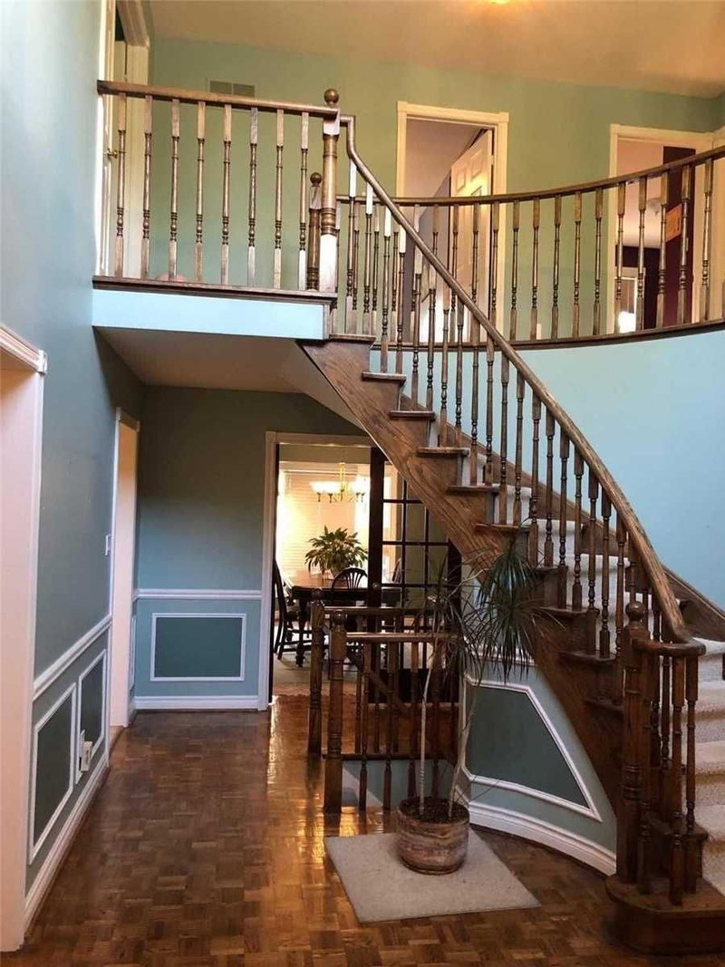 5428 Edencroft Cres, Mississauga, L5M4M7 | Image 3