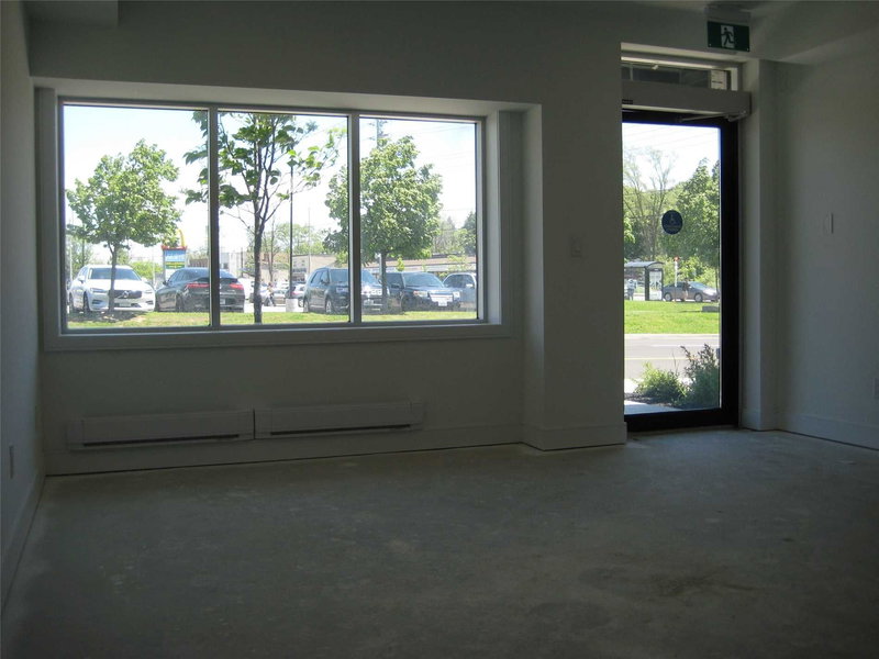 1012 Lagoon St W, Mississauga, L5G 0B2 | Image 3