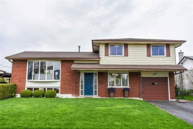 Detached House sold at 1397 Charles Drive, Burlington, Ontario, L7P2C8 - Mountainside - MLS: W4498973