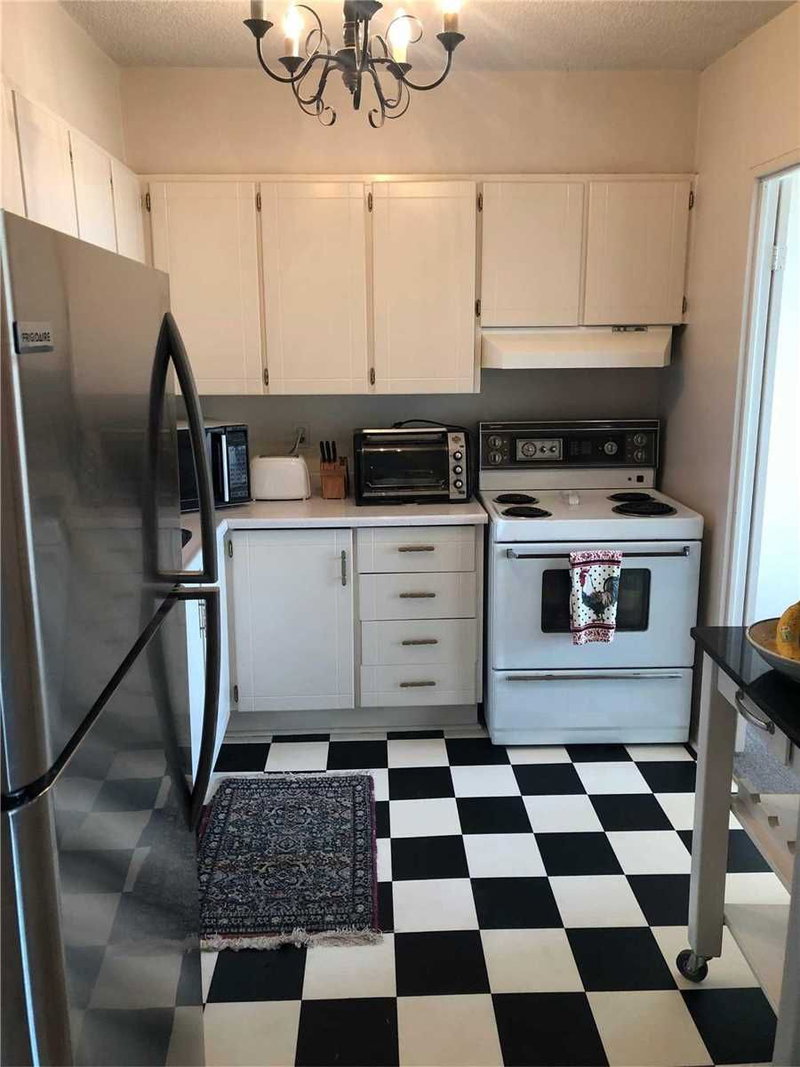 1207 - 1359 White Oaks Blvd, Oakville, L6H2R8 | Image 3